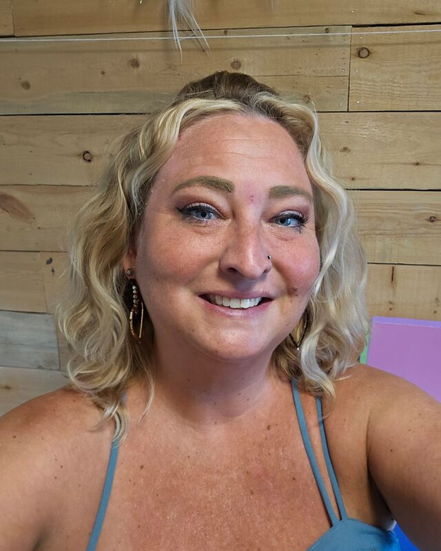 Lauren Kipple, stylist at Jerseywaves Salon